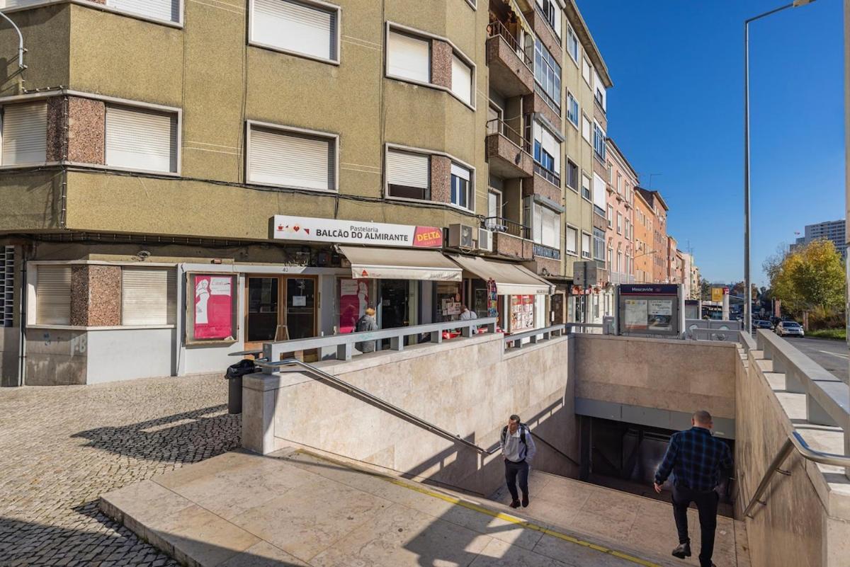 New By The Metro Lisbon