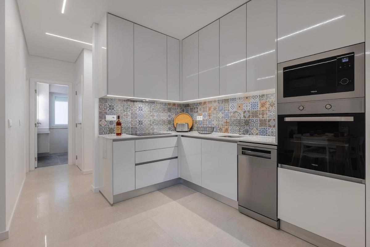 Apartment New By The Metro *